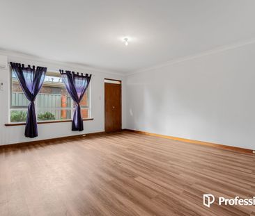 Charming 2 Bedroom, 1 Bathroom Home in Dianella - Photo 2