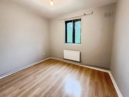 Vicarage Way, Colnbrook, Slough, Berkshire, SL3 0RE - Photo 3