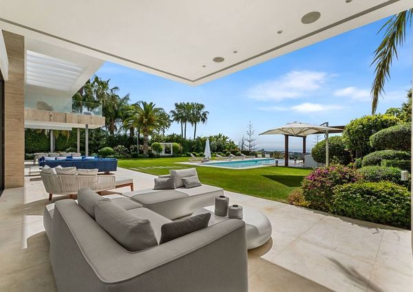 6 bedroom luxury Villa for rent in Nueva Andalucia, Spain