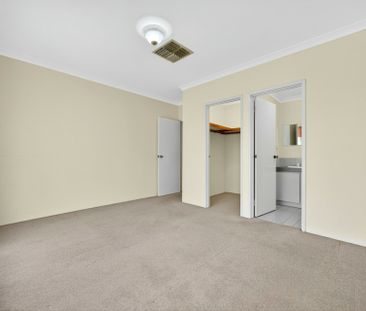 Spacious Family Living In Sought After Erskine - Photo 6