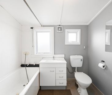 This well-presented home on Karaka Street offers warm, comfortable ... - Photo 6