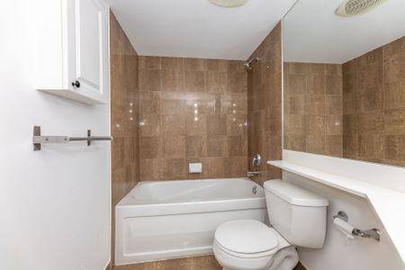 For Lease - 18 Yonge Street Unit# 1712, Toronto, Ontario - Photo 4