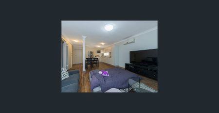 Renovated Duplex! - Photo 2