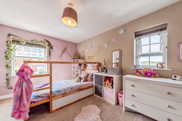 Caldicot Gardens, GRANTHAM - Photo 1