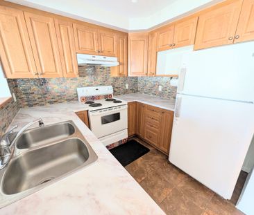 For Lease - 241 Keltie Private, Barrhaven, Ontario - Photo 3