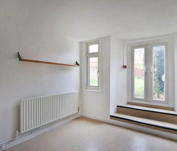 1 bedroom semi-detached house to rent - Photo 2