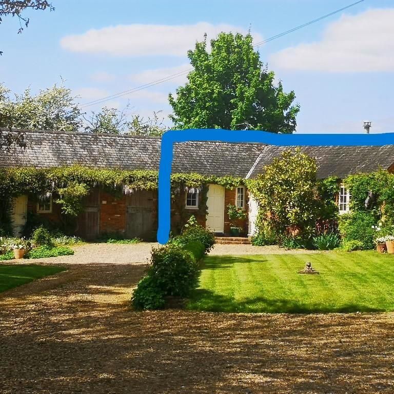 2 bedroom bungalow to rent - Photo 1