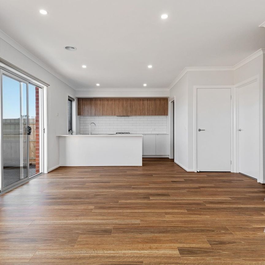 13 Monteverde Street, Armstrong Creek VIC 3217 - House For Rent | Domain - Photo 1