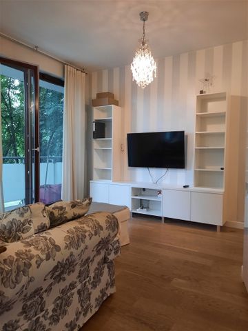 Trzy pokoje z garażem i komórką lokatorską - Photo 4