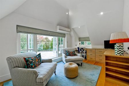 4 bedroom equestrian property to rent - Photo 3