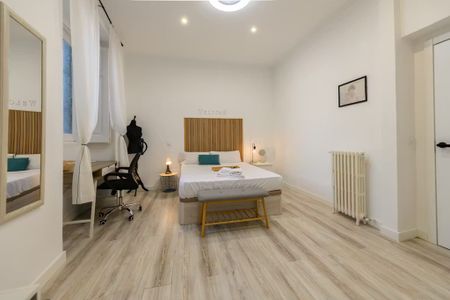 Calle de San Bernardo, Madrid, Community of Madrid 28015 - Foto 3