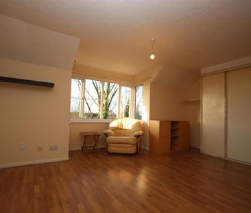 0 bedroom Studio to let - Photo 3