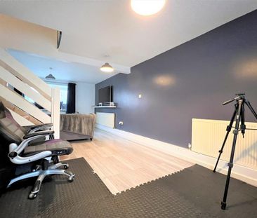 3 bedroom terraced house to rent - Photo 4