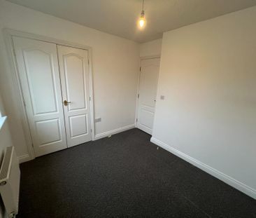 Claricoates Drive, Coddington, NG24 - Photo 3