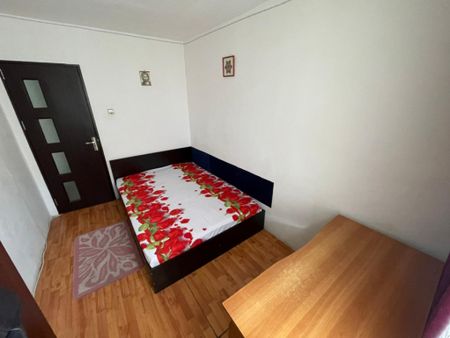Apartament 3 camere decomandat, 65 mp, zona Lapus - Fotografie 5