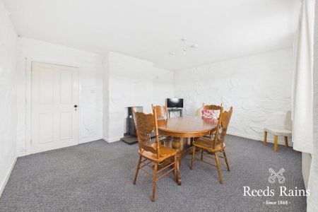112 Crawfordsburn Road, Newtownards, BT23 4UJ - Photo 2