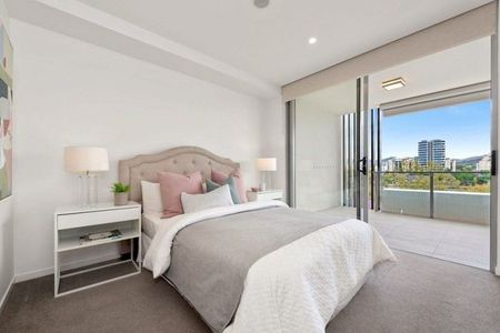 Stunning Riverfront 2-Bedroom, 2-Bathroom Apartment - Apply Now! - Photo 3