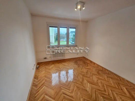 Pronájem bytu 2+1, balkon 53 m - Fotografie 1