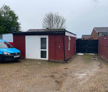 1 bedroom ground floor flat to rent - Photo 5