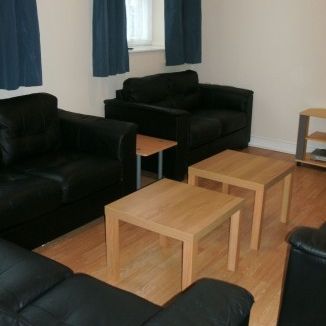 Student House - 4 Beds - Bradford - Photo 1