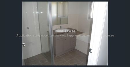 Modern 3 Bedroom Duplex with Study in Central Lakes - Photo 2