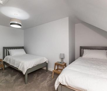 2 Bed Semi-detached Cottage - Photo 5