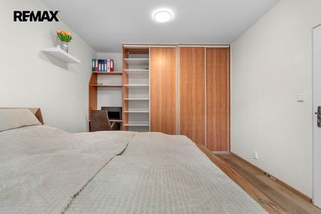 Pronájem bytu 2+kk 36 m² - Photo 2
