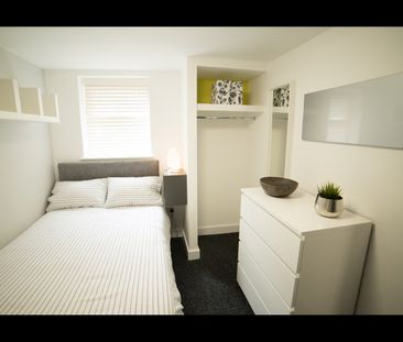 6 Bed Terraced House, Empress Road, L7 - Photo 4