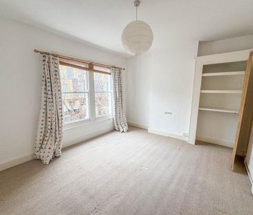 2 bedroom end of terrace house to rent - Photo 3