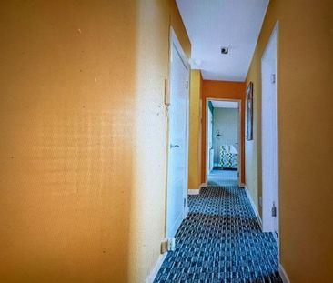 3 bedroom flat to rent - Photo 1