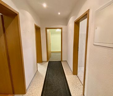 2-Zimmer-Wohnung mit Einbauküche wartet auf Sie! - Photo 1