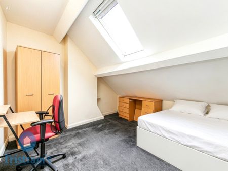 3 bed Semi-Detached House for Rent - Photo 5