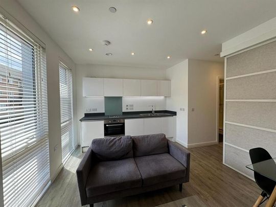 Studio to rent - Photo 1