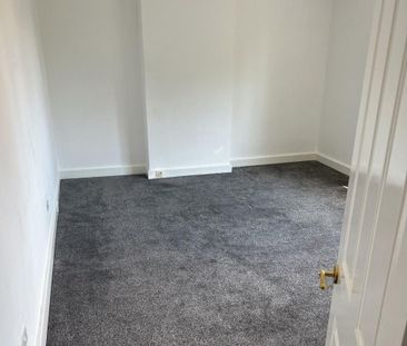 3 bedroom detached house to rent - Photo 4