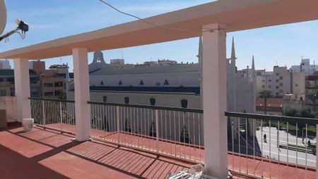 2 Bedrooms sunny apartment for long term rental close to the Promenade - Torrevieja - Costa Blanca - Photo 5