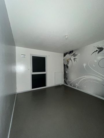 A LOUER APPARTEMENT RECENT T2- SAINT-PARRES-AUX-TERTRES - Photo 5