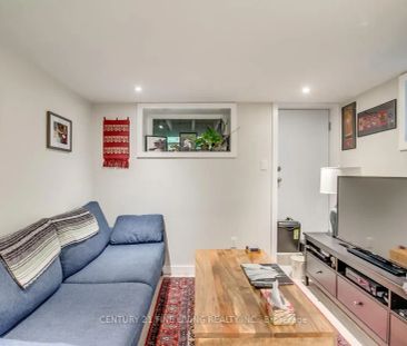 52 Kenwood Avenue #Lower - Photo 1