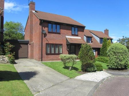 4 bedroom detached house to rent - Photo 3