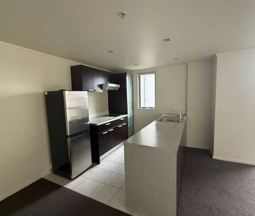 ‘Stones throw from Skytower’ - Photo 6