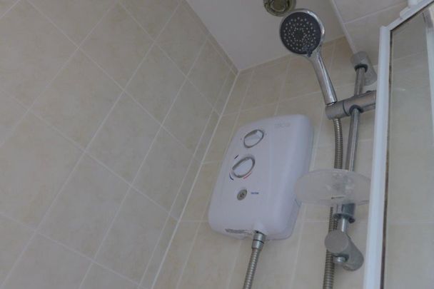 Herondale Road, Wollaston, Stourbridge, DY8 - Photo 1