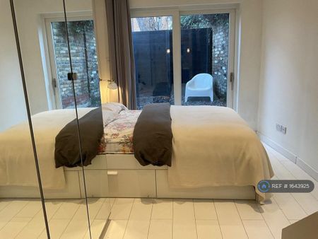 3 bedroom flat to rent - Photo 5