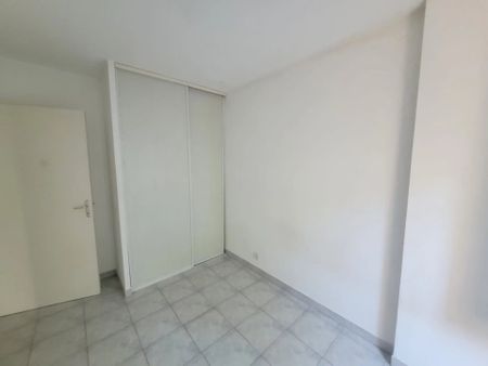 Location Appartement 2 pièces 35m² AIX EN PROVENCE 13100 - Photo 4