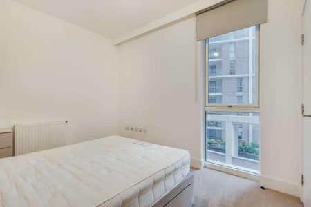 Silvertown Way, Canning Town, E16 - Photo 5