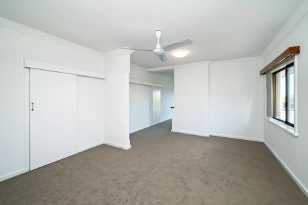 208 CLONTARF ROAD, Hamilton Hill WA 6163 - Photo 2