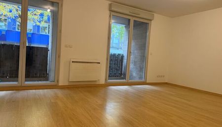 Appartement 3 pièces 66m2 REIMS 865 euros - Photo 2