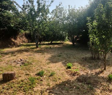 PLEASE EMAIL TO REGISTER YOUR INTEREST - Charming two bedroom, semi... - Photo 4