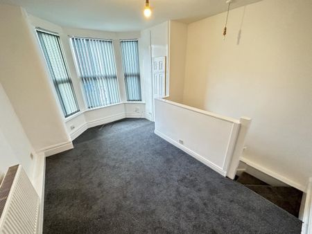 20 Ash Tree Road, Manchester, M8 - Photo 2