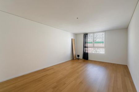 Appartement de 4.5 pièces situé au coeur de la Chaux-de-Fonds. - Photo 3