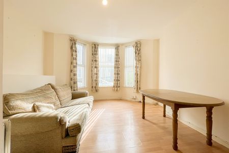 1, 37 Dunluce Avenue, Belfast, BT9 7AW - Photo 4