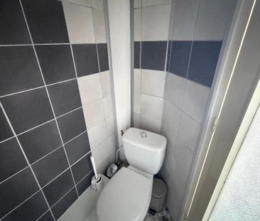 Location Appartement 2 pièces 28m² ST ETIENNE 42000 - Photo 4